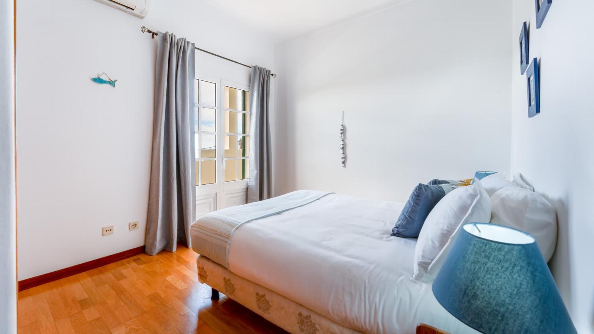 Sunny & Calm 4 Bdr House W/ Pool By Lovelystay Santo Estevao  Екстериор снимка